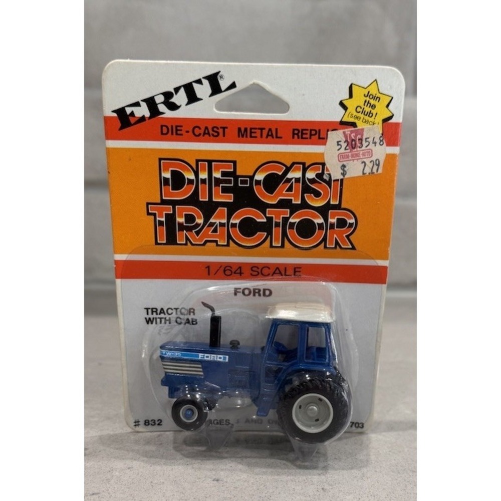 Ertl 1/64 Ford TW-20 Tractor with Cab Item #1621 Asst #1703 NIP